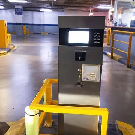 New Centro De Con Parking * トレモリノス
